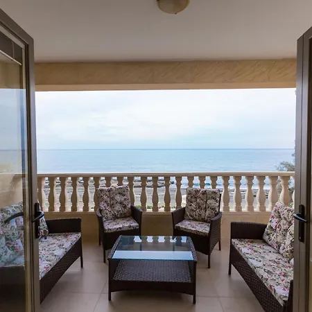 Argy Beach Front Luxury * Kato Yialia